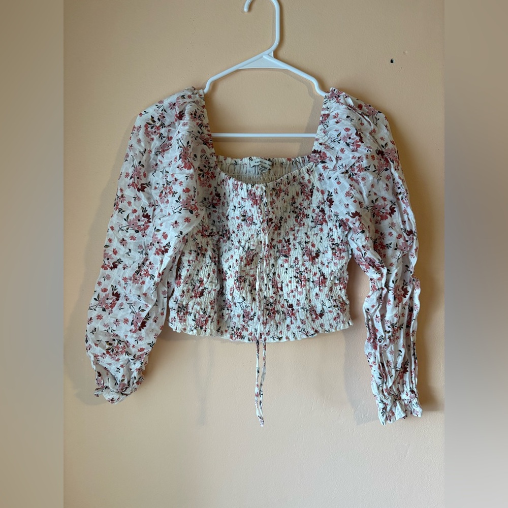 American Eagle Outfitters Floral Blouse - White and Pink